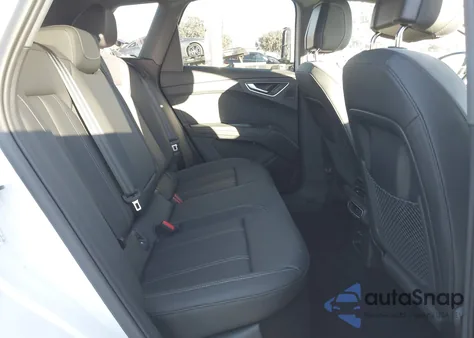 2024 Audi Q4 E-Tron Premium Plus 55 Quattro из США, поврежденный, VIN WA1LUBFZ4RP057285